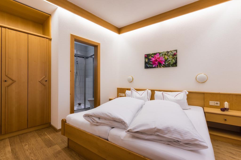 ザーファウスBischoferhausアパートメント 部屋 写真