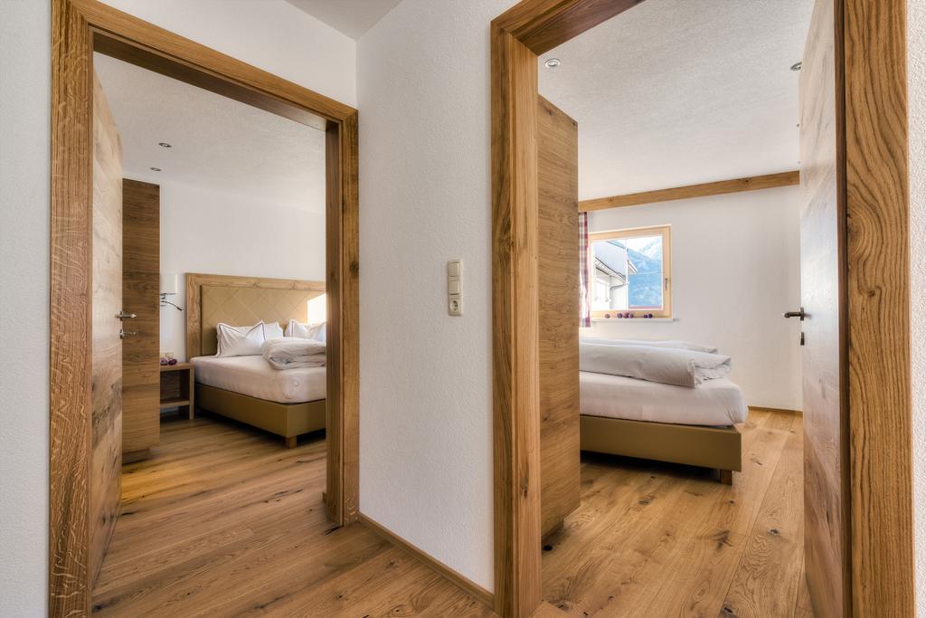 ザーファウスBischoferhausアパートメント 部屋 写真