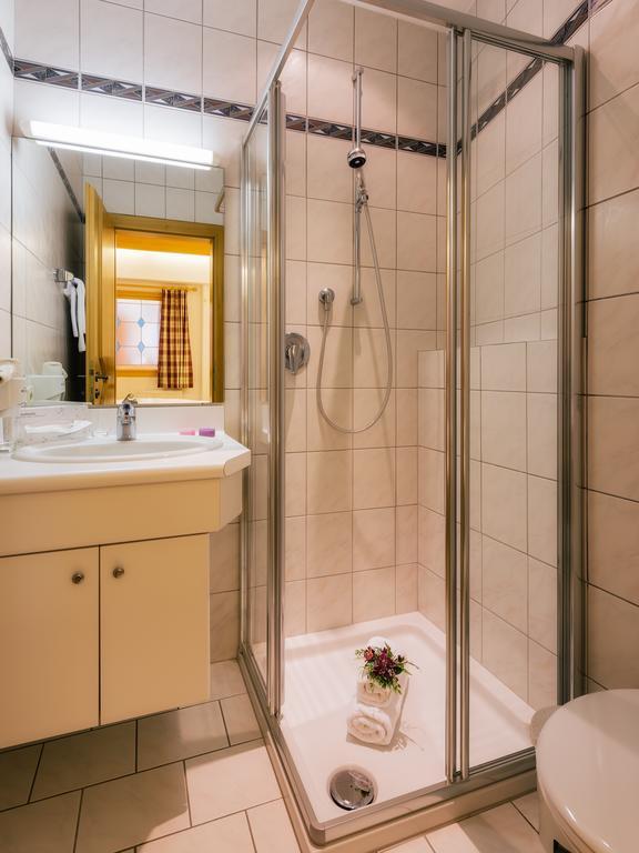ザーファウスBischoferhausアパートメント 部屋 写真
